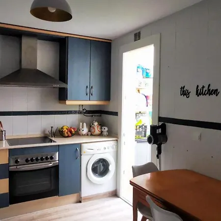 Apartment Duplex With Private Parking And Patio *